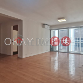 Gorgeous 3 bedroom on high floor with balcony & parking | Rental | Block 2 Phoenix Court 鳳凰閣 2座 _0