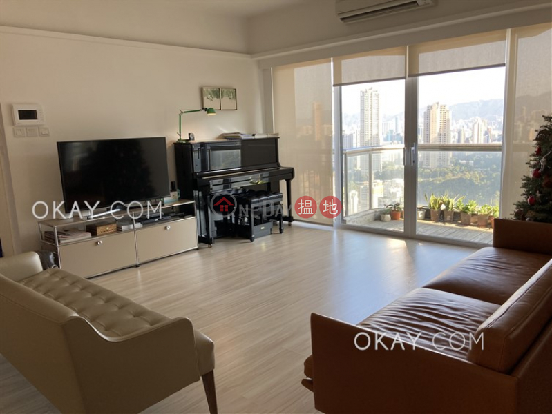 Gorgeous 4 bedroom with balcony | For Sale | Nicholson Tower 蔚豪苑 Sales Listings