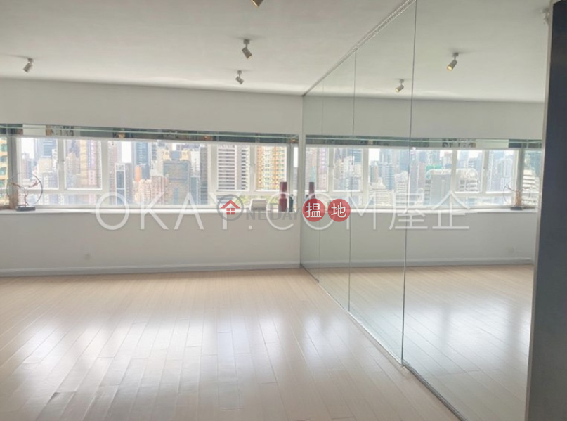 Property Search Hong Kong | OneDay | Residential | Sales Listings | Tasteful 3 bedroom on high floor | For Sale