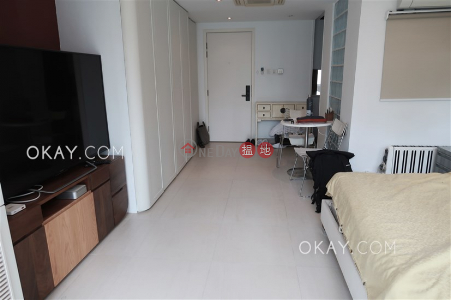 Practical studio with rooftop | Rental | 236 Hollywood Road | Tai Po District, Hong Kong | Rental HK$ 26,000/ month