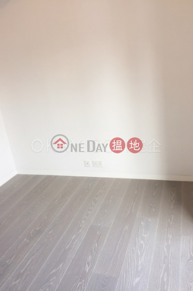 Charming 1 bedroom with balcony | For Sale | 28 Aberdeen Street 鴨巴甸街28號 Sales Listings