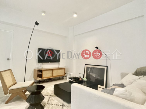 Charming 1 bedroom in Mid-levels West | Rental | Peacock Mansion 孔翠樓 _0
