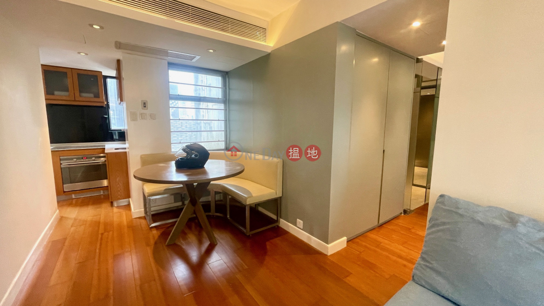 Property Search Hong Kong | OneDay | Residential | Rental Listings, Owner Direct | Mid Levels Caine Road | 1 Bed 1 Bath, Saleable 493 sq ft / Gross 793 sq ft, close to Mid Levels Escalator