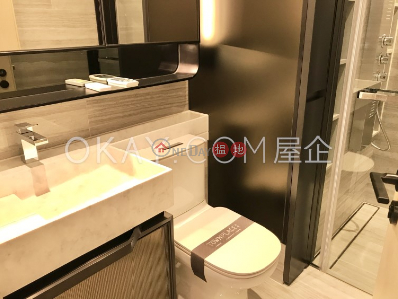 1房1廁,實用率高,星級會所,露台本舍出租單位-18堅道 | 西區-香港出租|HK$ 26,800/ 月