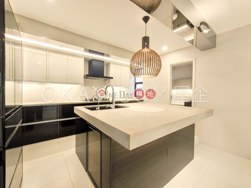 Lovely 3 bedroom with parking | For Sale, Peace Court 宜安閣 Sales Listings | Western District (OKAY-S72323)