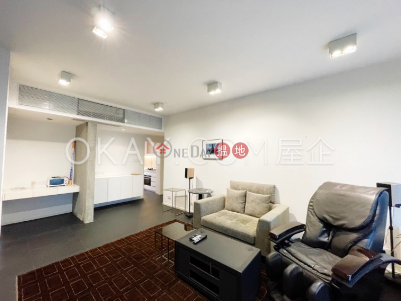 Property Search Hong Kong | OneDay | Residential Sales Listings, Luxurious 2 bedroom in Kowloon Station | For Sale
