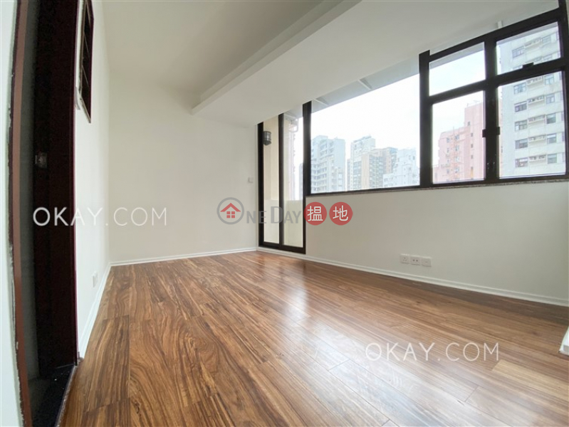 Popular 3 bedroom on high floor with balcony | Rental | Wah Hing Industrial Mansions 華興工業大廈 Rental Listings