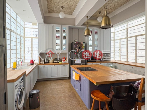 Elegant 2 bedroom on high floor with rooftop | For Sale | 9-11 Sing Woo Road 成和道9-11號 _0