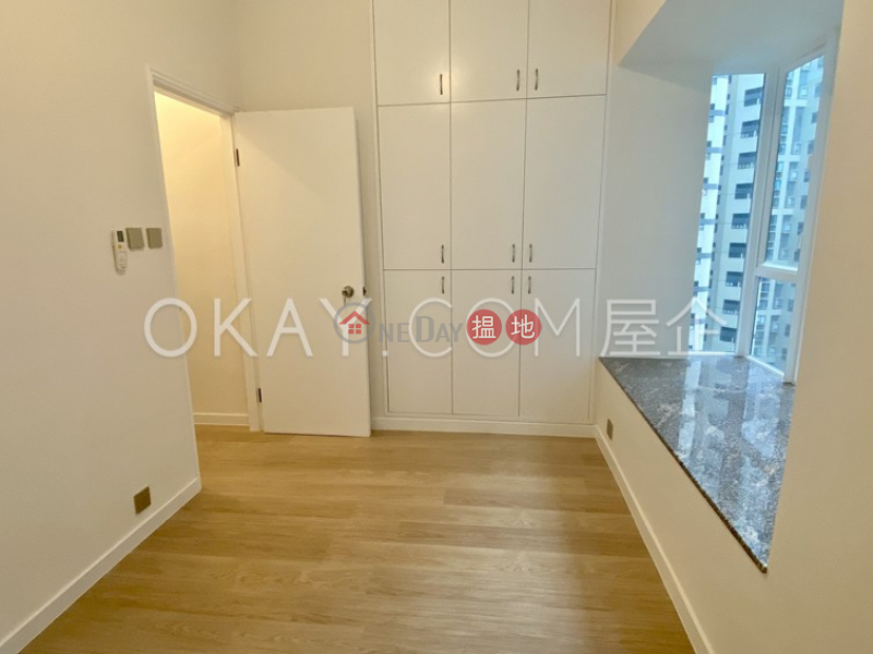 Lovely 2 bedroom with parking | Rental, Hillsborough Court 曉峰閣 Rental Listings | Central District (OKAY-R18858)