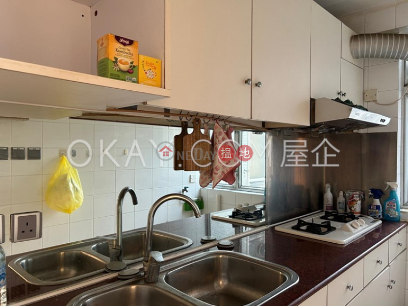 HK$ 8.6M | City Garden Block 14 (Phase 2) | Eastern District | Generous 2 bedroom on high floor with sea views | For Sale