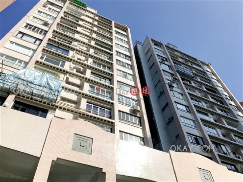 HK$ 53,000/ month | Ventris Terrace Wan Chai District, Luxurious 3 bed on high floor with balcony & parking | Rental