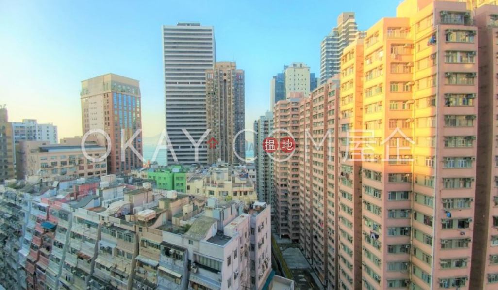 Intimate 1 bedroom with balcony | For Sale | Novum West Tower 1 翰林峰1座 Sales Listings