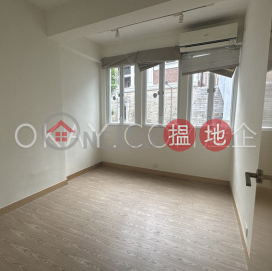 Generous 2 bedroom on high floor | Rental | Sunny Building 旭日大廈 _0