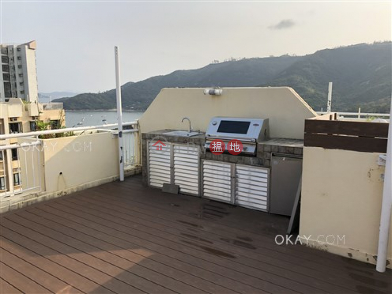 HK$ 17M, Discovery Bay, Phase 4 Peninsula Vl Caperidge, 8 Caperidge Drive Lantau Island | Gorgeous 3 bed on high floor with sea views & rooftop | For Sale