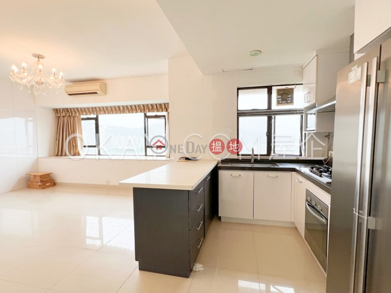 Property Search Hong Kong | OneDay | Residential Sales Listings Nicely kept 3 bedroom on high floor with sea views | For Sale