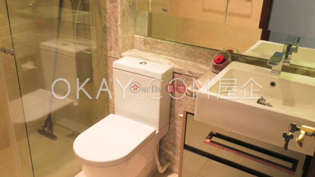 Nicely kept 2 bedroom with balcony | Rental | The Avenue Tower 2 囍匯 2座 Rental Listings
