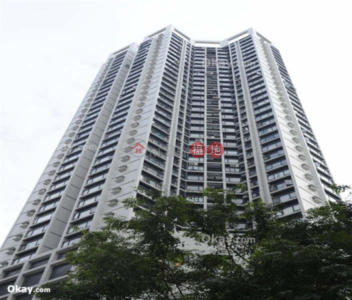 HK$ 53,000/ month, Park Towers Block 2 | Eastern District | Unique 3 bedroom on high floor with sea views | Rental