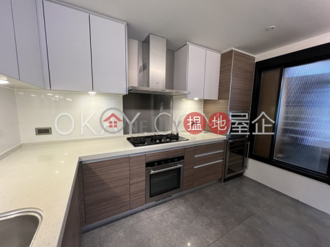 Efficient 3 bed on high floor with balcony & parking | Rental | Park View Court 恆柏園 _0