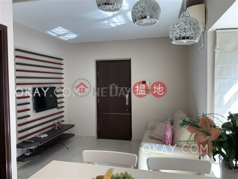 Unique 1 bedroom in Mid-levels West | For Sale | Fairview Height 輝煌臺 _0