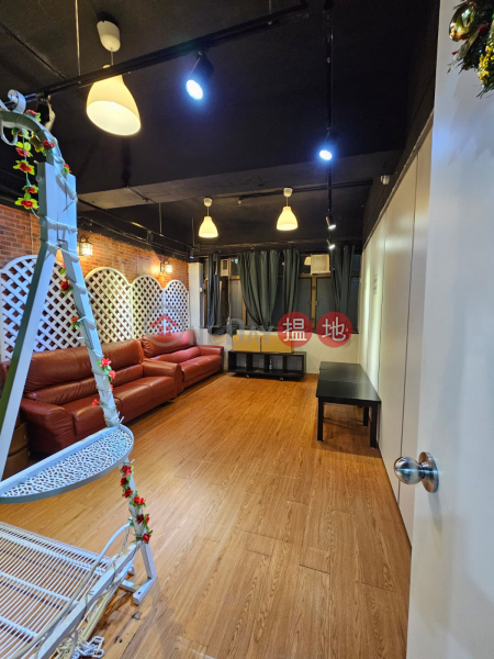 HK$ 27,600/ month Gemmy Industrial Building Kwun Tong District 安居工商 何生 全包 免頂手 party room