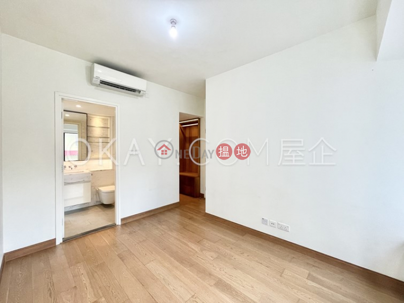 HK$ 38,000/ month Resiglow | Wan Chai District Stylish 2 bedroom with balcony | Rental