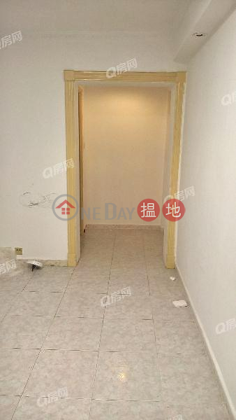 HK$ 17,000/ month, Charming Garden Block 17 Yau Tsim Mong Charming Garden Block 17 | 2 bedroom Mid Floor Flat for Rent