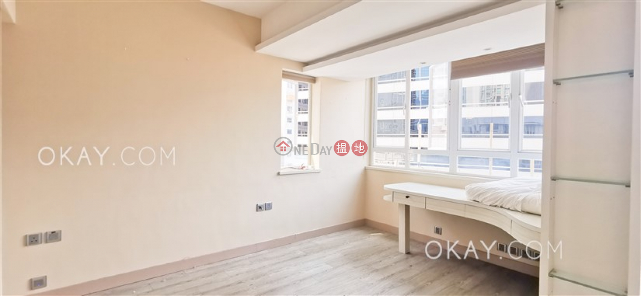 HK$ 29,800/ month, Sung Lan Mansion Wan Chai District Charming 1 bedroom on high floor with balcony | Rental