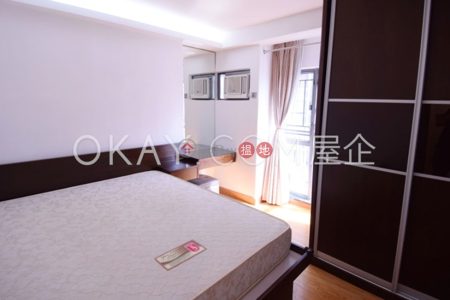 HK$ 28,000/ month Hollywood Terrace | Central District | Nicely kept 2 bedroom on high floor | Rental