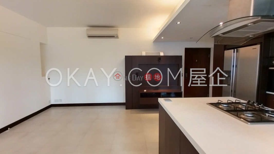 Nicely kept 2 bedroom with balcony | Rental, 23 Seymour Road | Western District, Hong Kong, Rental | HK$ 38,000/ month