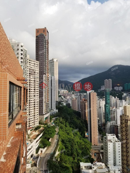 HK$ 70,000/ month, The Broadville Wan Chai District | The Broadville | 3 bedroom High Floor Flat for Rent