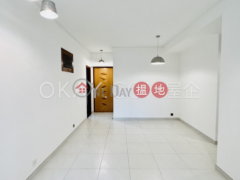 Elegant 2 bedroom in Mid-levels Central | For Sale | Hillsborough Court 曉峰閣 _0