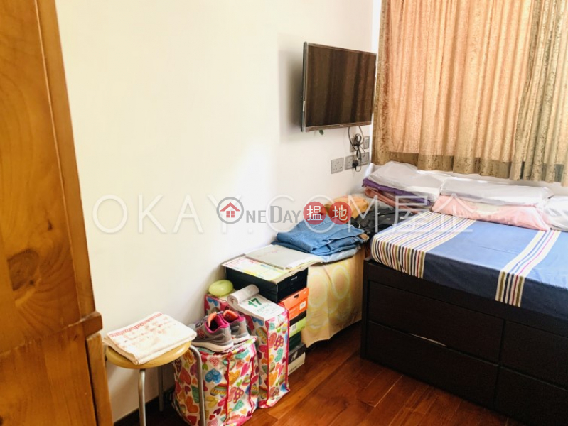 Unique 2 bedroom with parking | For Sale, Honiton Building 漢寧大廈 Sales Listings | Western District (OKAY-S49374)