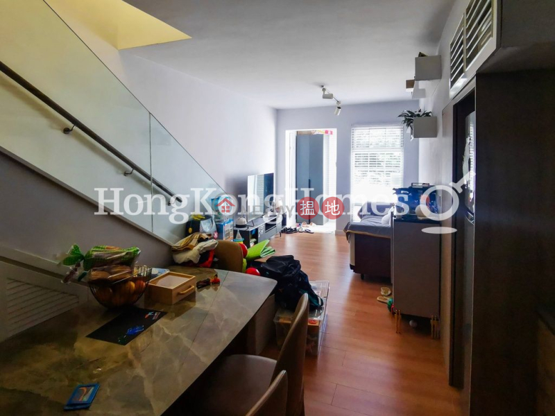 Property Search Hong Kong | OneDay | Residential Rental Listings | 3 Bedroom Family Unit for Rent at Tai Au Mun