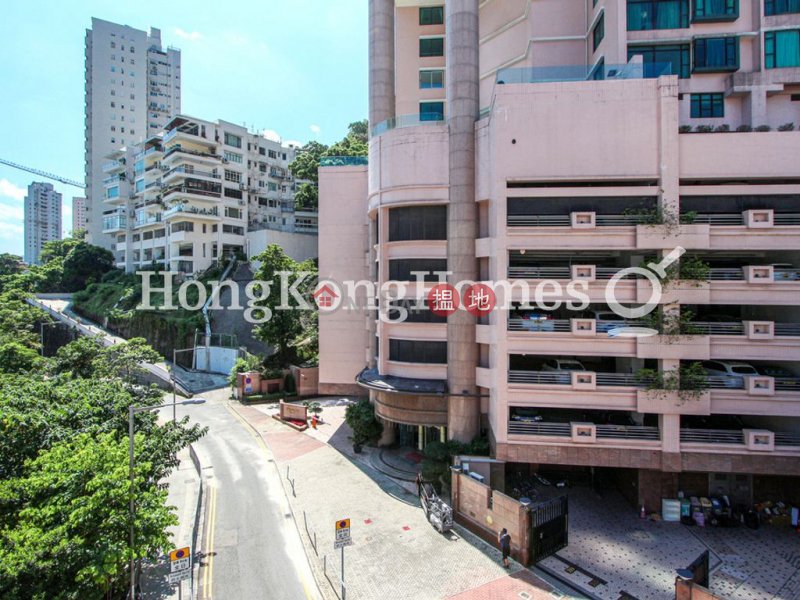 Property Search Hong Kong | OneDay | Residential | Rental Listings | 3 Bedroom Family Unit for Rent at 6B-6E Bowen Road