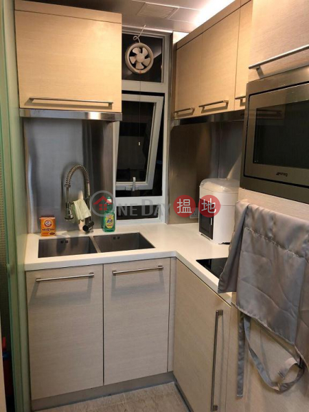 Flat for Rent in Low Block Vincent Mansion, Wan Chai | 7 Star Street | Wan Chai District | Hong Kong | Rental, HK$ 17,500/ month
