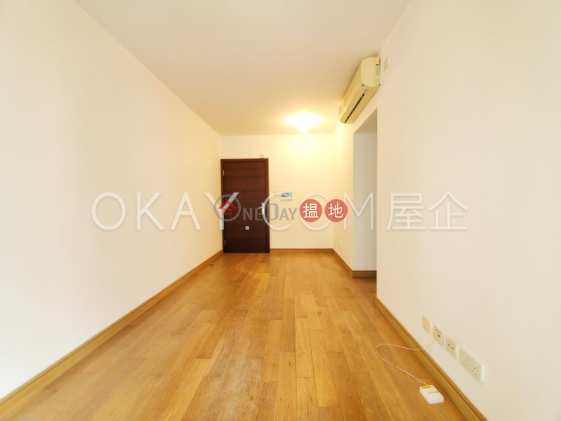 Charming 2 bedroom on high floor with balcony | For Sale | Centrestage 聚賢居 Sales Listings