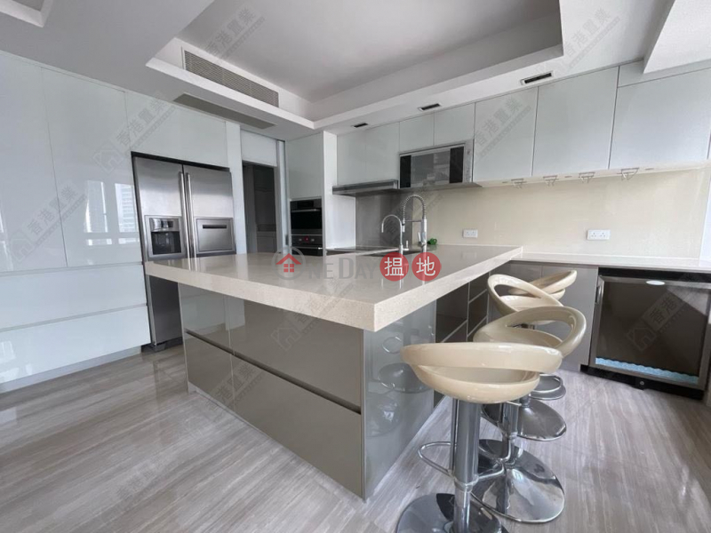 HK$ 45M The Harbourside Tower 2 Yau Tsim Mong | Self-made duplex with two bedrooms, one suite, and one study in The Harbourside