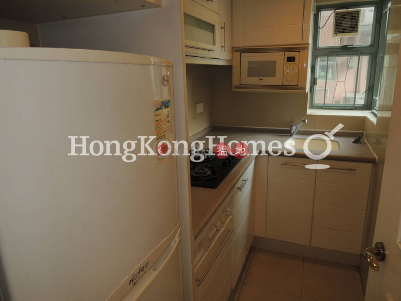 3 Bedroom Family Unit for Rent at Queen\'s Terrace, 1 Queens Street | Western District, Hong Kong, Rental HK$ 30,000/ month