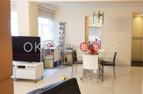 Unique 3 bedroom with parking | For Sale, Crescent Heights 月陶居 | Wan Chai District (OKAY-S54126)_0