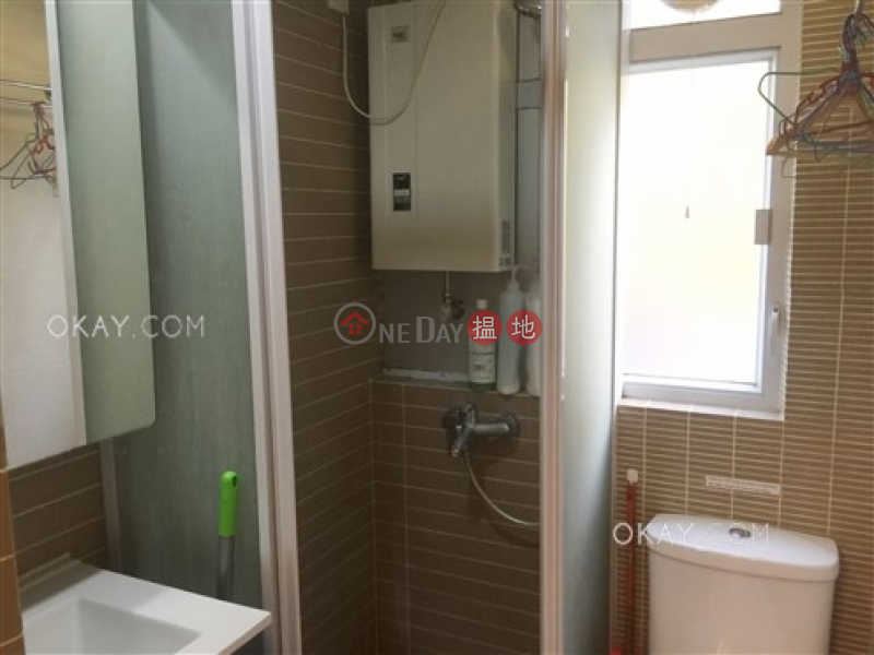HK$ 25,000/ month, Hong Kong Building Wan Chai District | Generous 3 bedroom with balcony | Rental