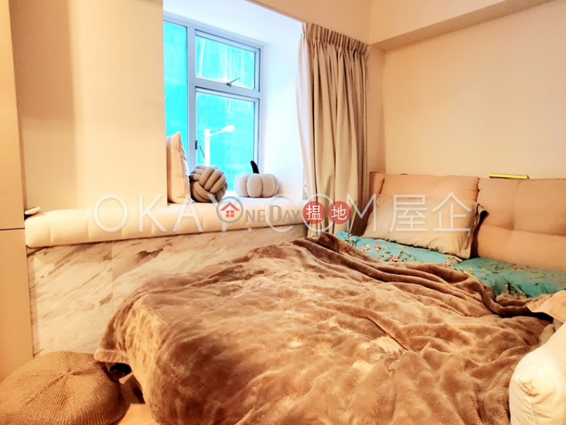Tasteful 1 bedroom with terrace | For Sale | Shun Hing Building 順興大廈 Sales Listings