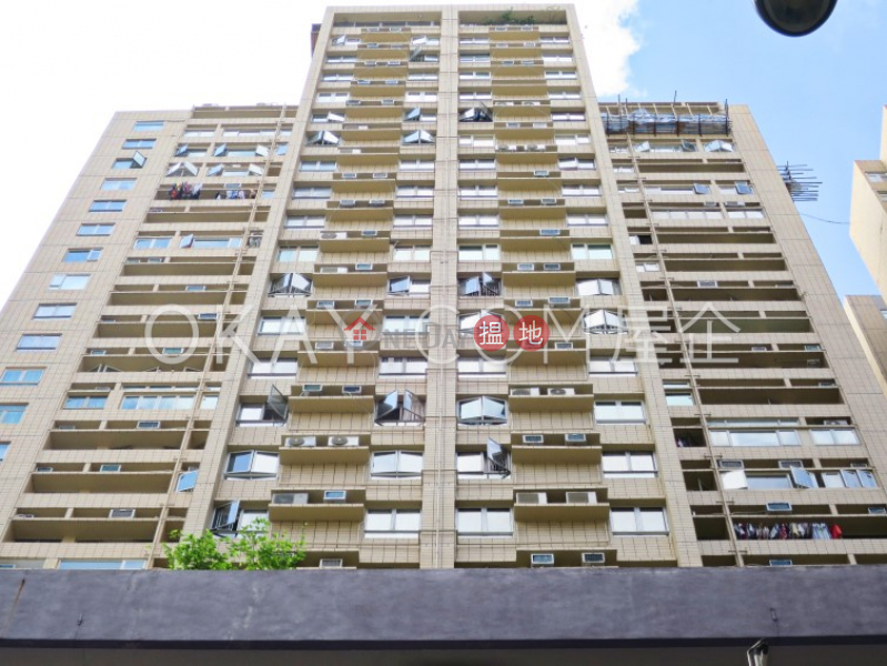 HK$ 13.6M, Elizabeth House Block A, Wan Chai District Efficient 2 bedroom with sea views | For Sale