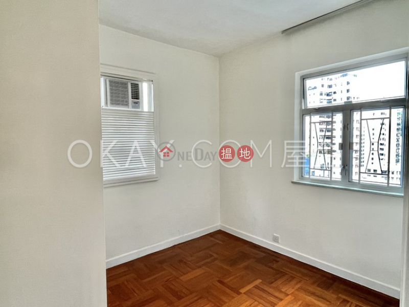 Gorgeous 2 bedroom with parking | Rental, Shan Kwong Tower 山光苑 Rental Listings | Wan Chai District (OKAY-R103232)