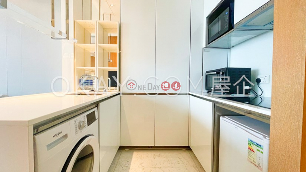 HK$ 30,000/ month | The Gloucester | Wan Chai District Generous 1 bed on high floor with harbour views | Rental