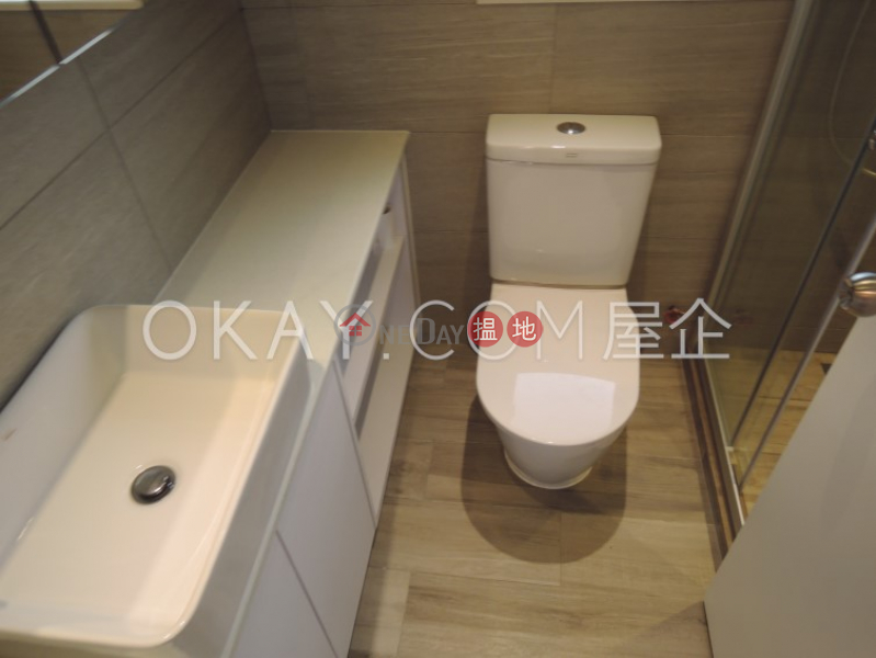 HK$ 30,000/ 月-蔚晴軒-西區2房1廁,極高層,海景,星級會所蔚晴軒出租單位