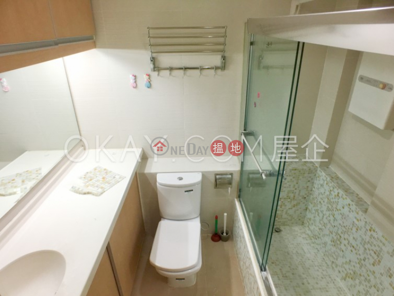 Tasteful 3 bedroom with balcony | Rental, Euston Court 豫苑 Rental Listings | Western District (OKAY-R97924)