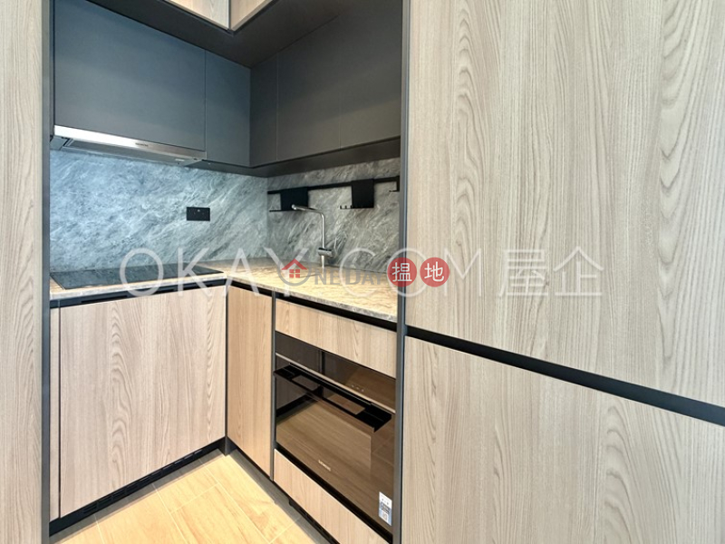 2房1廁,露台山道81號出租單位|西區山道81號(81 Hill Road)出租樓盤 (OKAY-R803134)