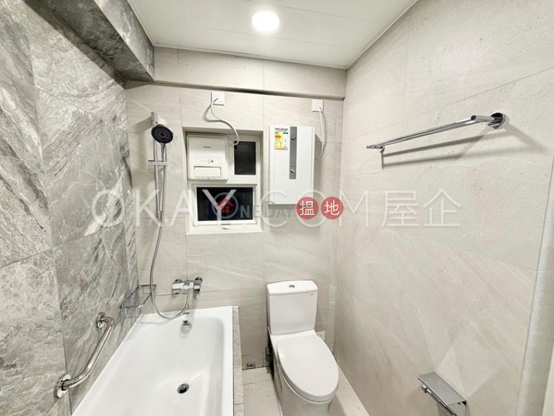 Rare 3 bedroom with parking | Rental, Winfield Gardens 永富苑 Rental Listings | Wan Chai District (OKAY-R218784)