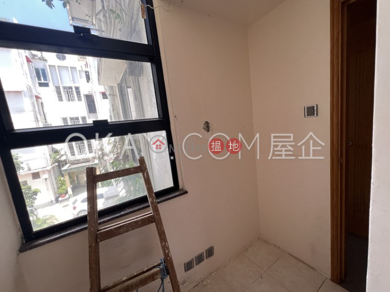 3房2廁,連車位偉景大廈出租單位|偉景大廈(Grandview Mansion)出租樓盤 (OKAY-R10671)