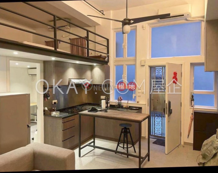 Stylish 2 bedroom in Happy Valley | Rental | 15-17 Village Terrace 山村臺 15-17 號 Rental Listings